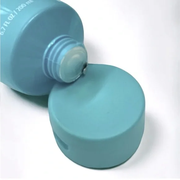 TULA The Cult Classic Purifying Cleanser - Picture 2 of 2